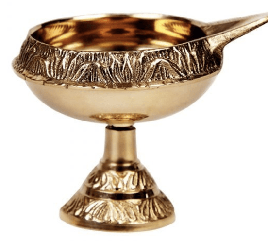 Brass Kubeeran Vilakku - Traditional Indian Oil Lamp for Home Decor-1