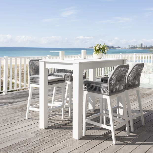 Oscuro Outdoor Patio Bar Sets 4 Chairs and 1 Table  Braided & Rope