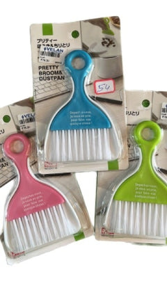 Compact and Powerful: Mini Duster for Easy Cleaning-1