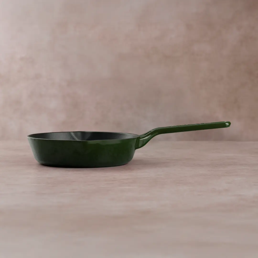 No. 8 Enamel Cast Iron Pan (20cm)