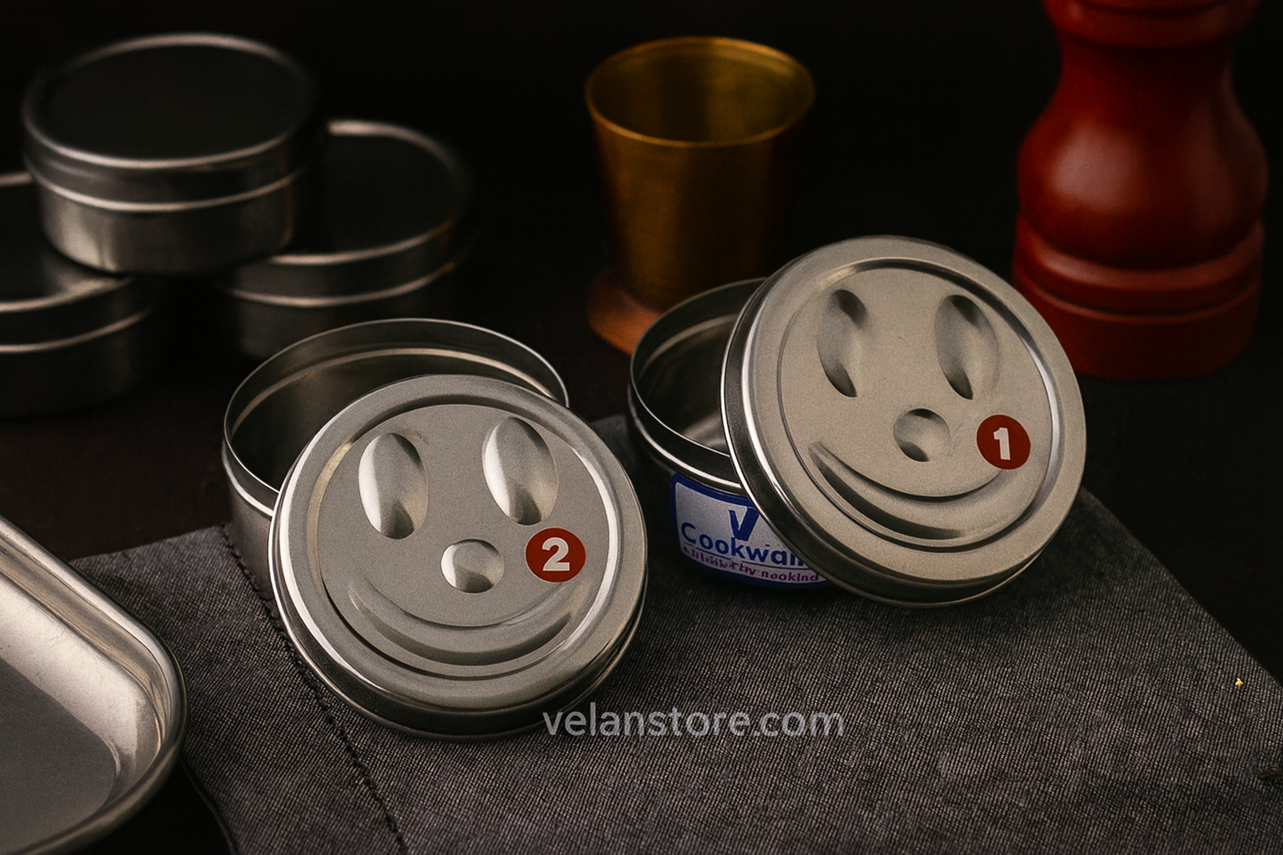 Vcookware स्टेनलेस स्टील स्माइल लिड कंटेनर – प्रीमियम लीकप्रूफ मसाला और स्टोरेज बॉक्स