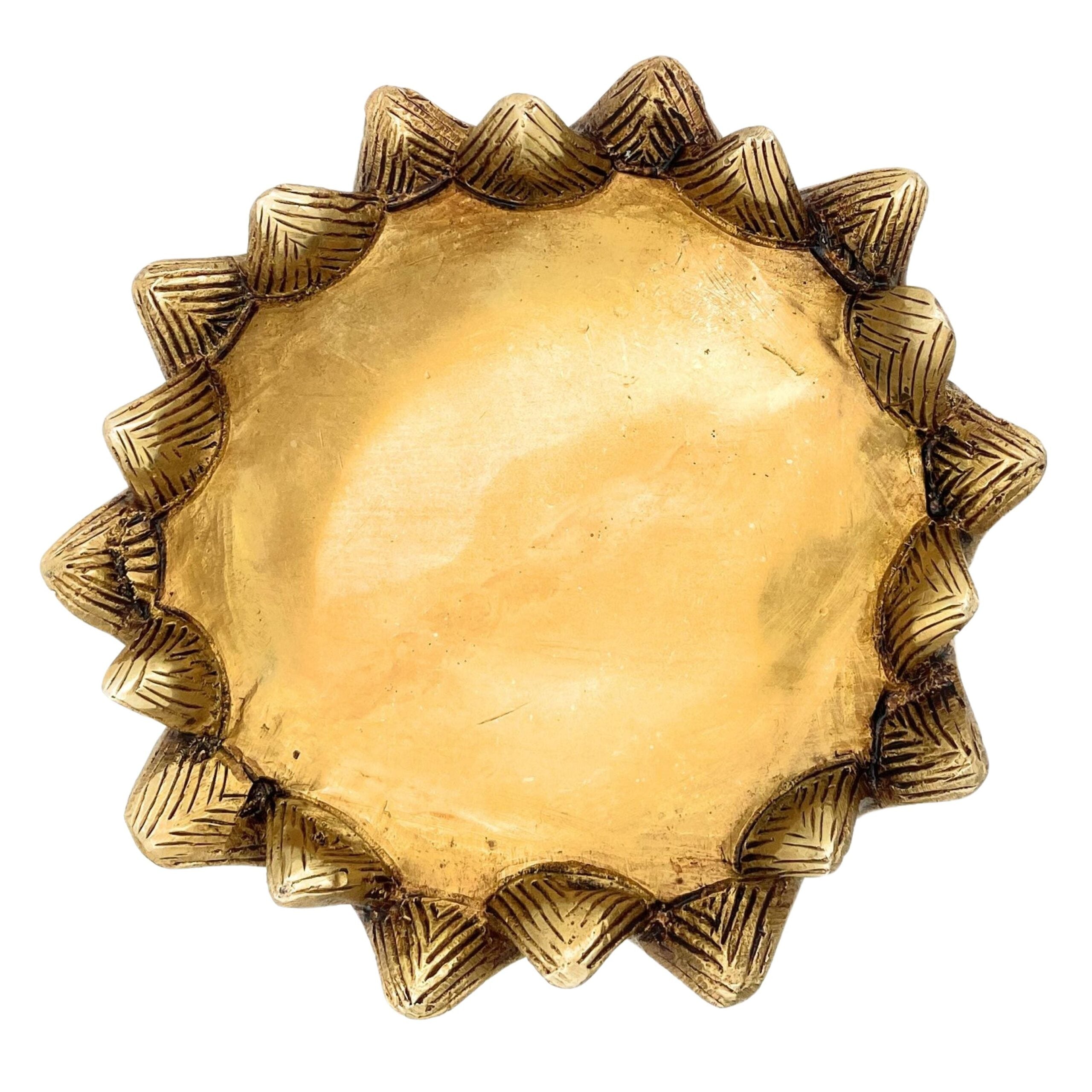 Bhunes Brass Lotus Shaped Pooja Chowki for Kalash, Kamal Bajot Peetha, Puja Aasan Peetham, Deity Platform Singhasan, Mandir Temple Stand for Idols, Home Decor, Gift, Gold, 3 Inch, 1 Piece