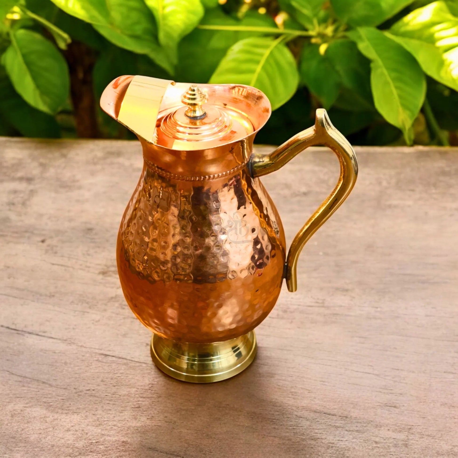 Pure Copper Water Jug with Lid – Hand-Hammered Royal Design by Shribadri