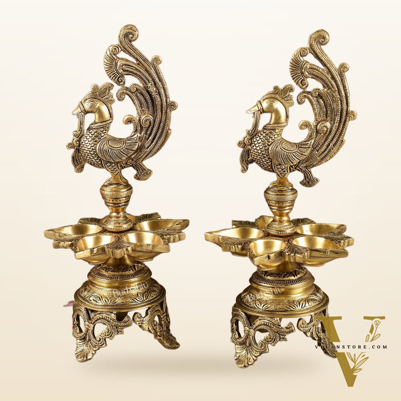 Superfine 14-Inch Brass Peacock Lamp