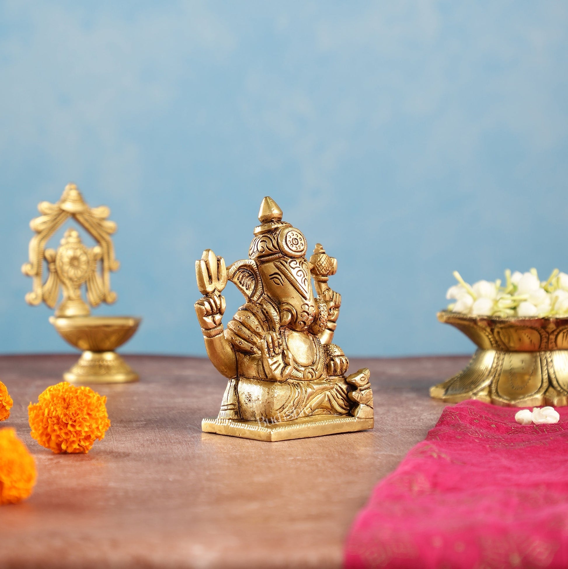 Superfine Brass Shreemant Dagdusheth Halwai Ganpati idol