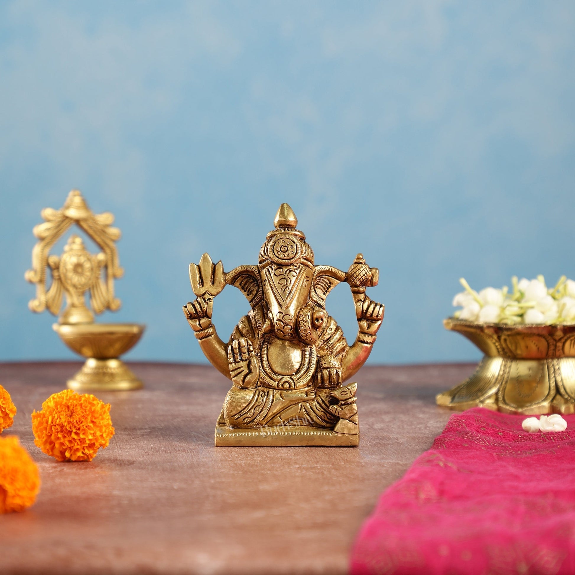 Superfine Brass Shreemant Dagdusheth Halwai Ganpati idol