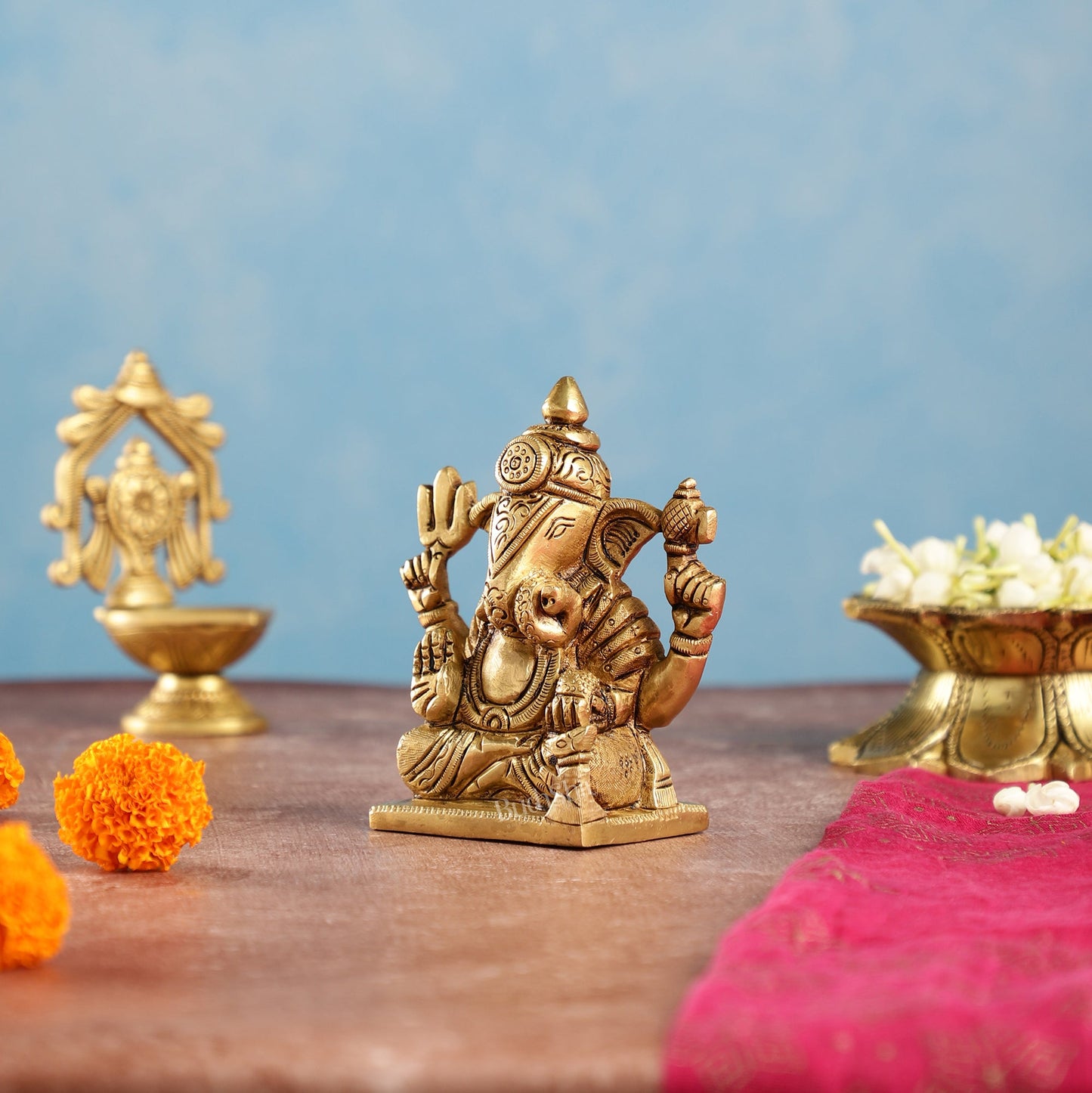 Superfine Brass Shreemant Dagdusheth Halwai Ganpati idol
