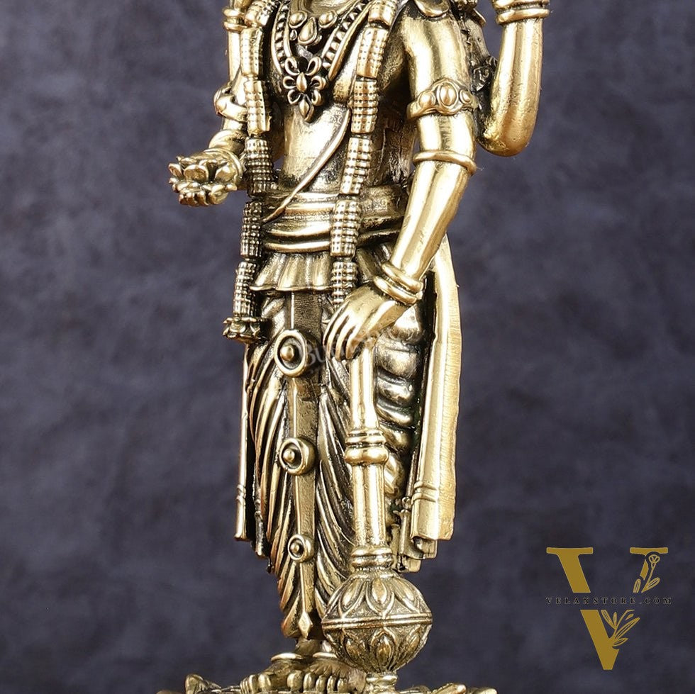 Superfine Intricate Vishnu idol 7 inch
