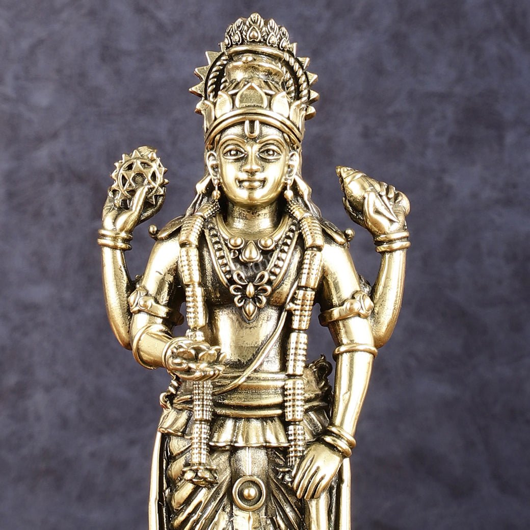 Superfine Intricate Vishnu idol 7 inch