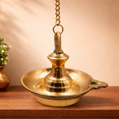 Brass Hanging Lamp for Pooja, Temple Hanging Diya, Thooku Vilakku, Kuthu Vilakku, Brass Hanging Deepam, Traditional Peetal Hanging Deepak with Chain for Home Mandir, Kerala Style Nilavilakku Decor, Gold, 5 Inch, 1 Piece