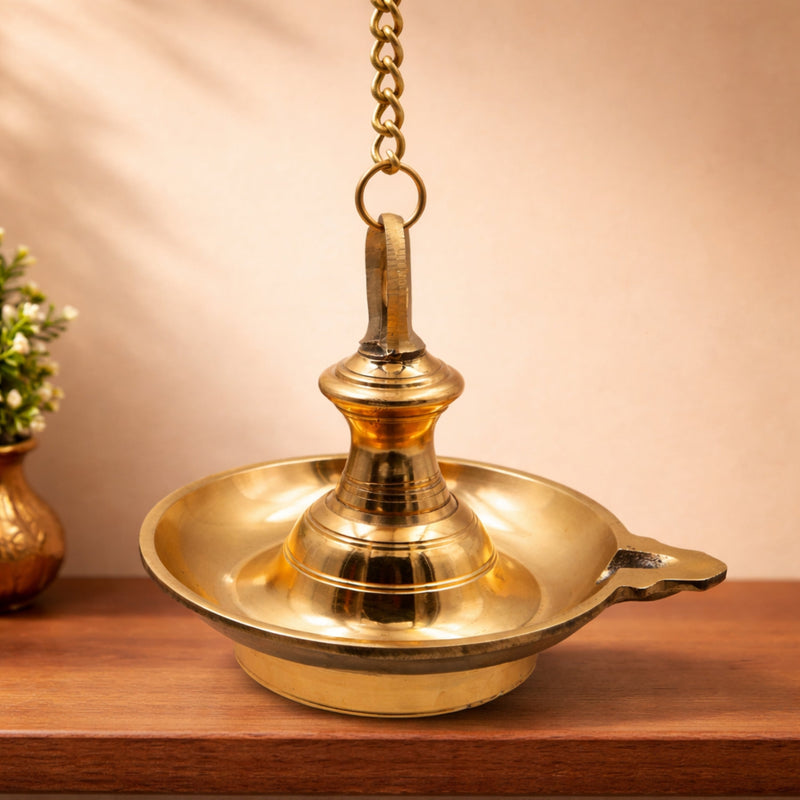 Brass Hanging Lamp for Pooja, Temple Hanging Diya, Thooku Vilakku, Kuthu Vilakku, Brass Hanging Deepam, Traditional Peetal Hanging Deepak with Chain for Home Mandir, Kerala Style Nilavilakku Decor, Gold, 5 Inch, 1 Piece