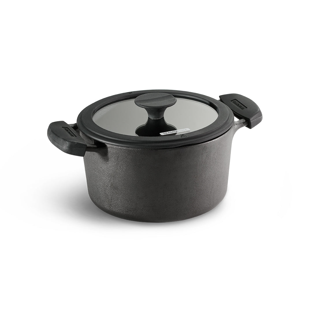 Titanex 20cm Pre-Seasoned Cast Iron Casserole with Heat Resistant Silicone Grip – 3.1L