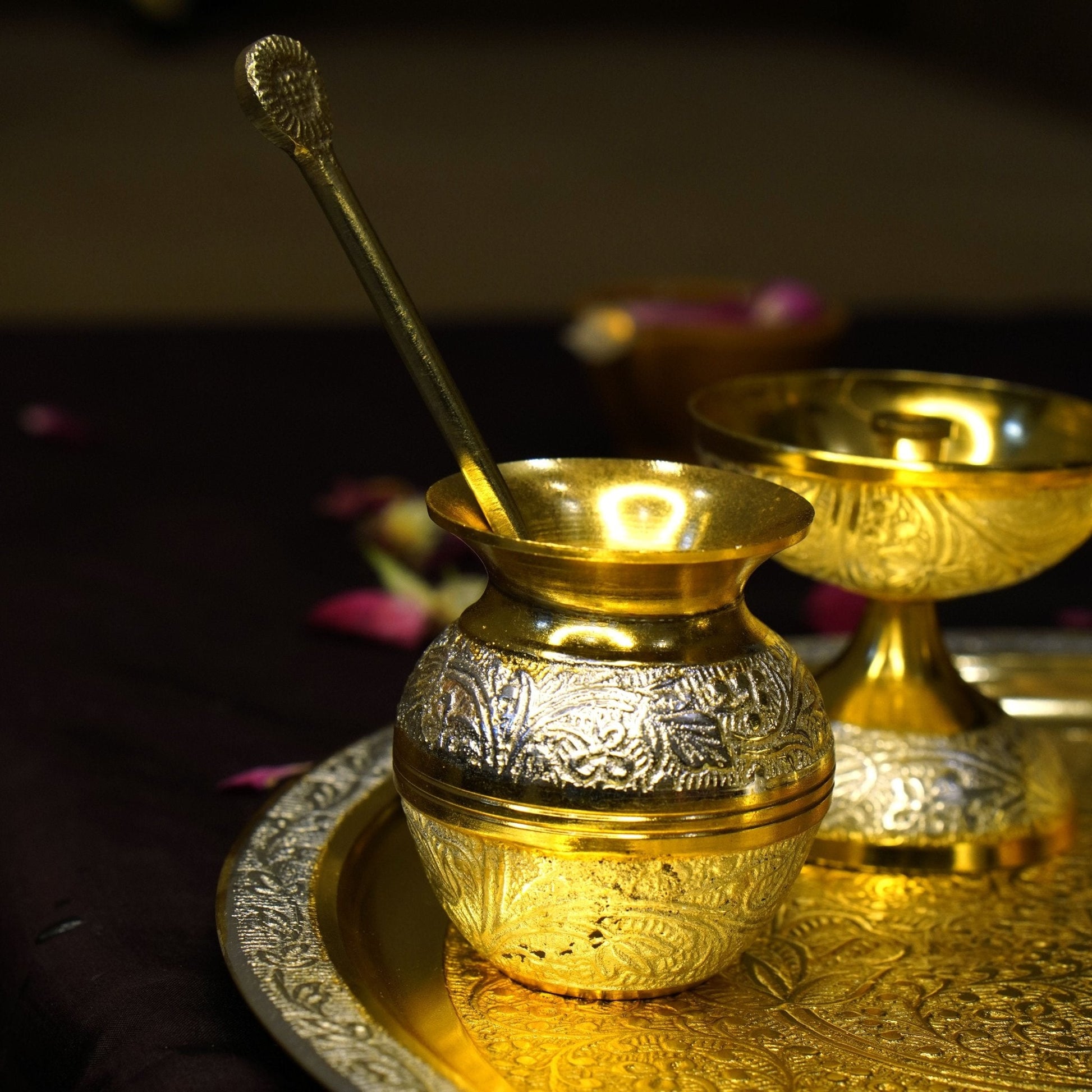 Brass Two Toned 7Pc Pooja Set (10" Plate)