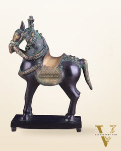 Vintage Brass Horse Standing Showpiece Statue – Elegant Design | 7.5 Inches