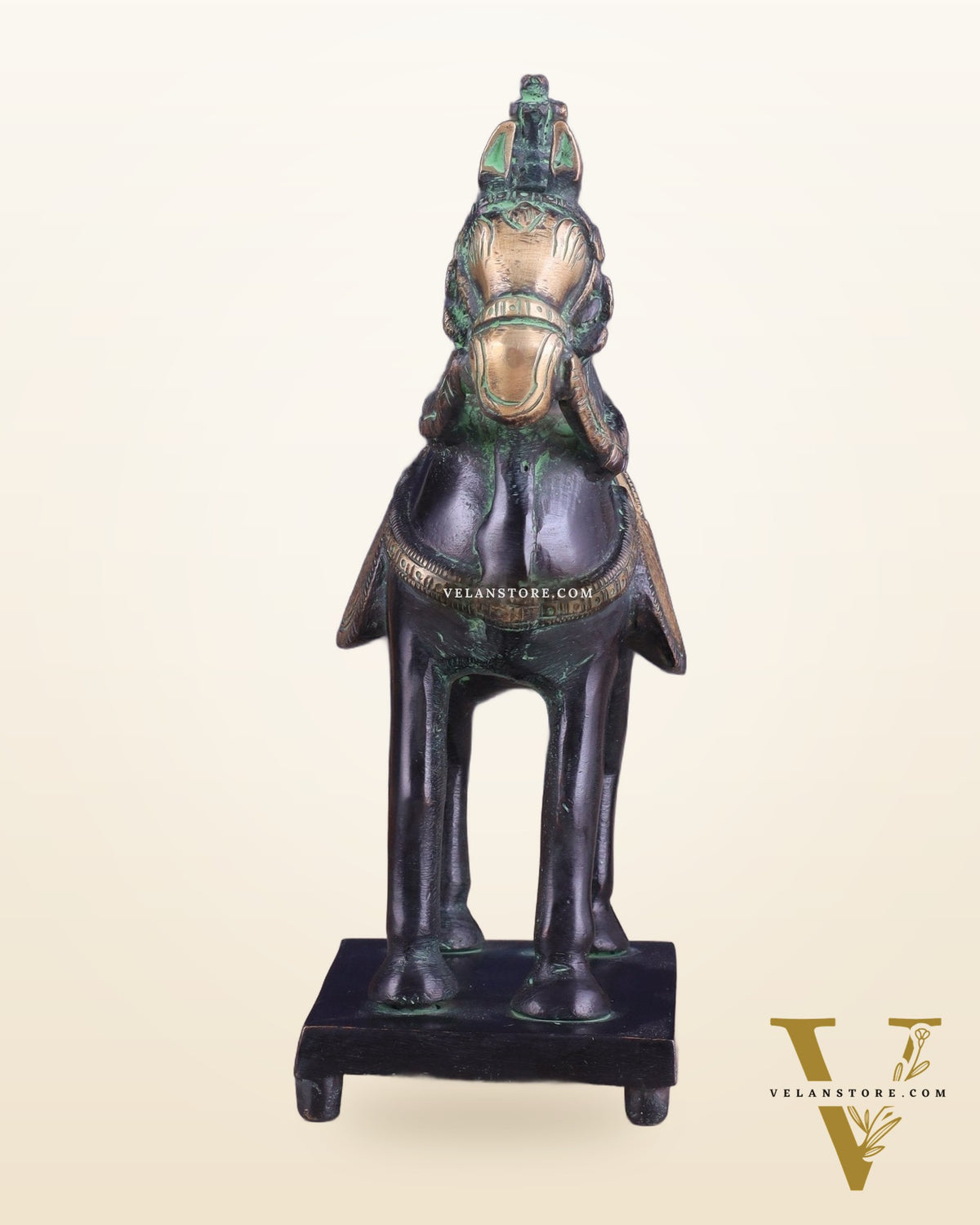 Vintage Brass Horse Standing Showpiece Statue – Elegant Design | 7.5 Inches